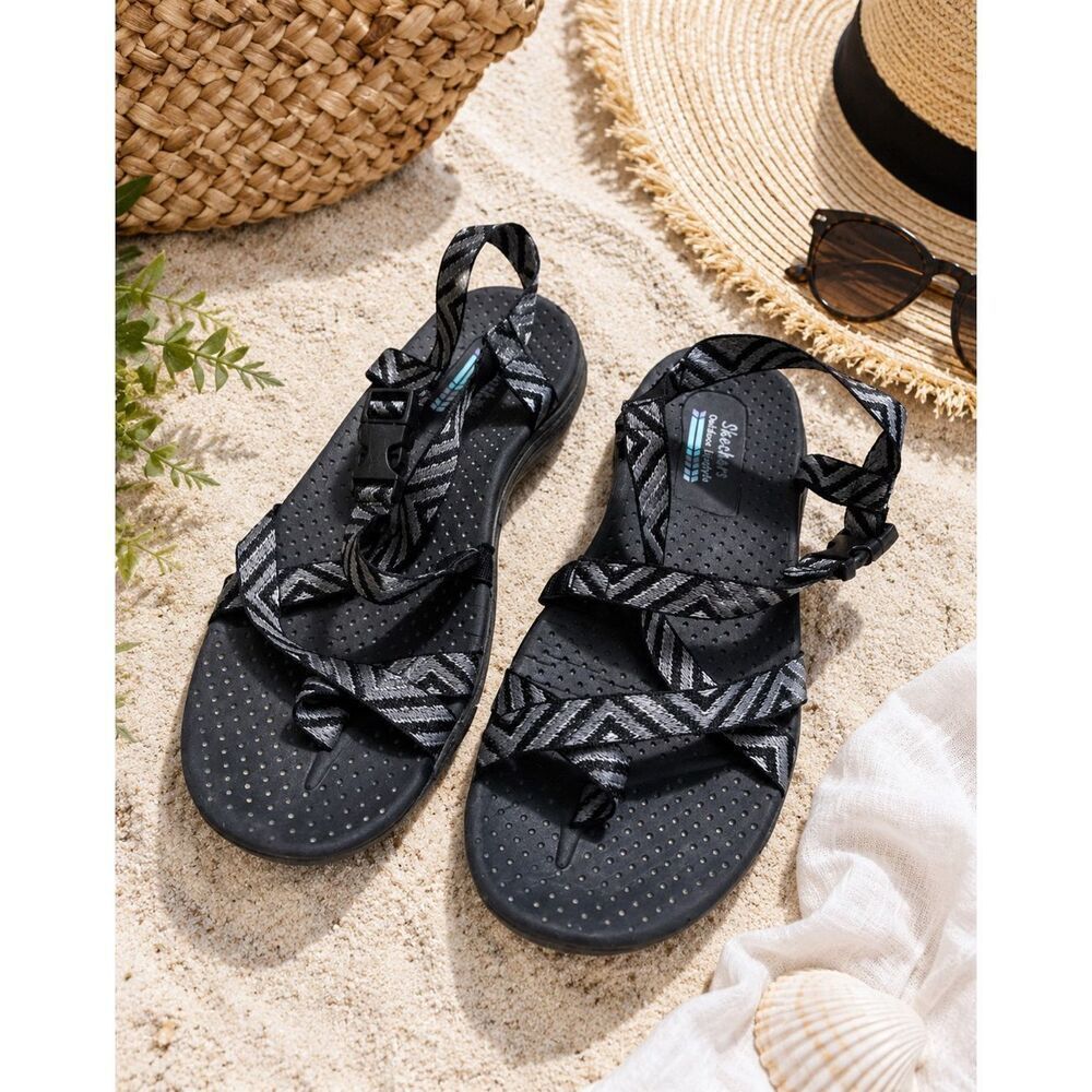 Skechers Outdoor Lifestyles Sport Sandals Black & White Buckle Women’s Size 8